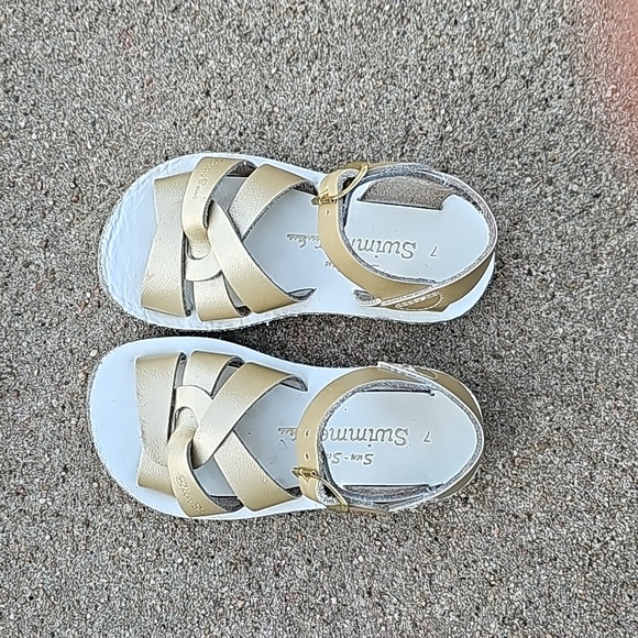 Salt Water Sandals Sun Sand Swimmers Gold Leather - Picture 3 of 11